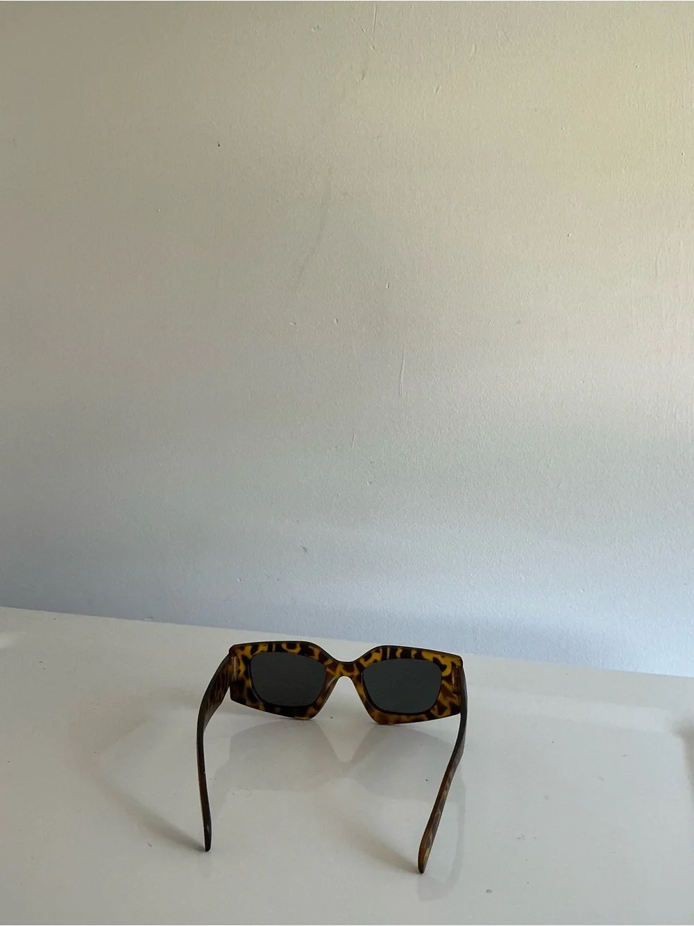 Tortoiseshell Rectangular Women's Sunglasses - Classic Leopard Print